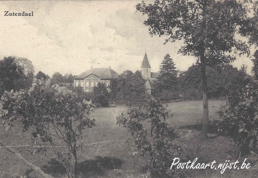 Hotel De Klok-01